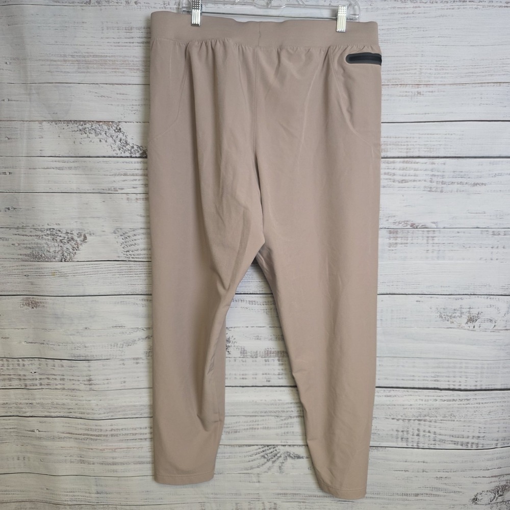 Under Armour Men's 2XL Unstoppable Beige Tapered Track Pants Fitted Item 1352028 - Picture 3 of 11